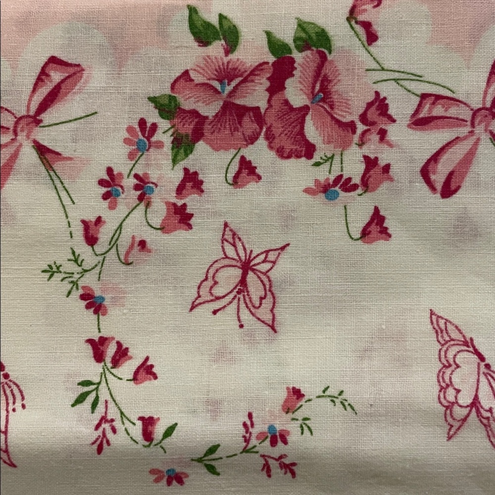 Vintage shabby chic style pink pillowcases - Picture 5 of 6